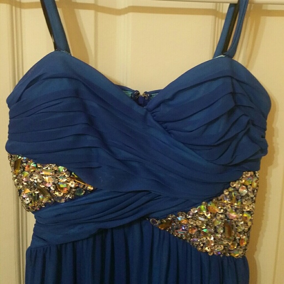 PROM /PARTY DRESS - Picture 3 of 6